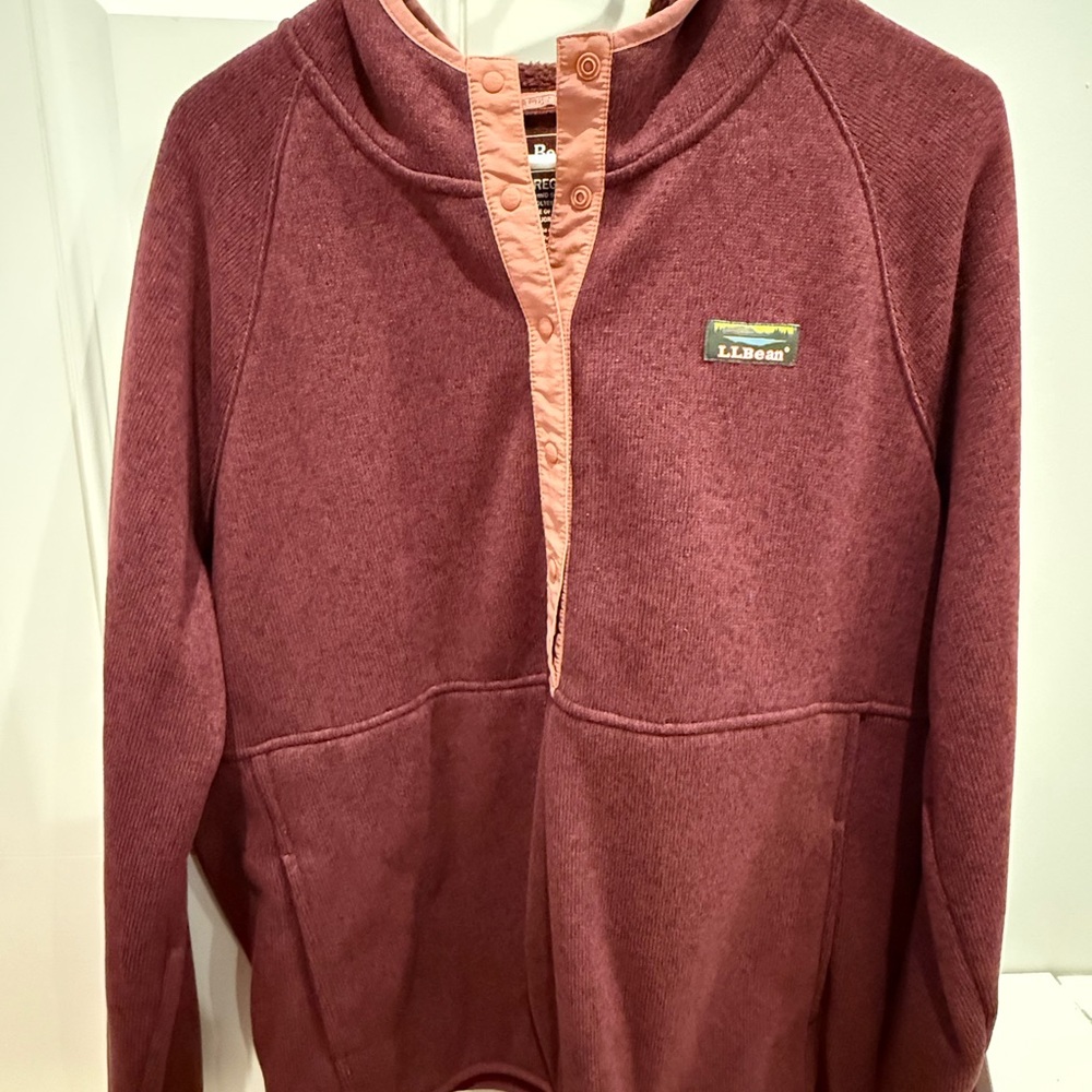 L.L. Bean WOMEN Maroon Fleece Hooded